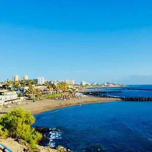 Enjoy The Sea And Pool In Playa De Americas España